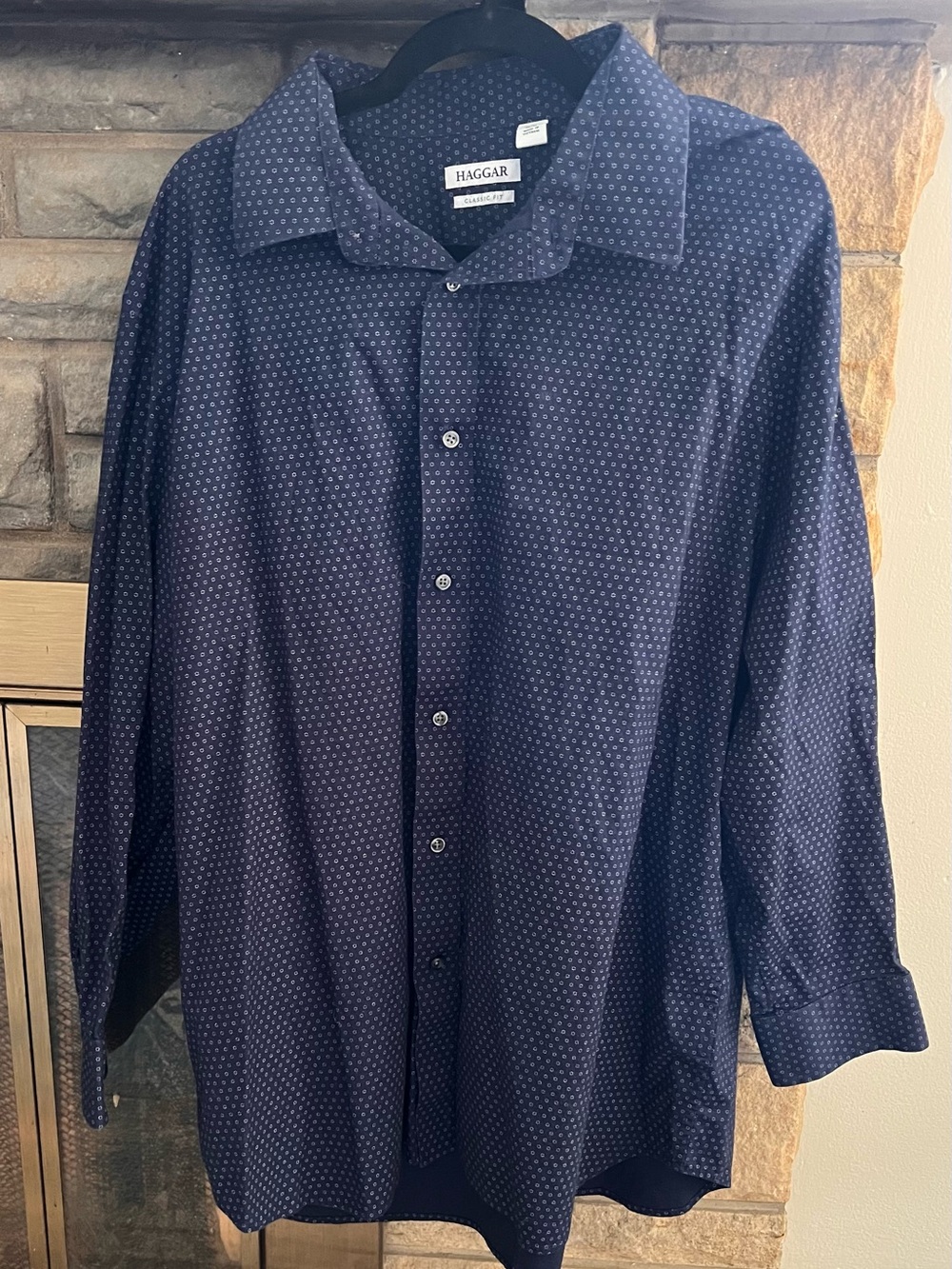 Haggar Men's Dark Blue Microdot Dress Shirt